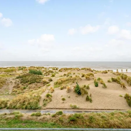 Near Sandy In Belgium Apartament